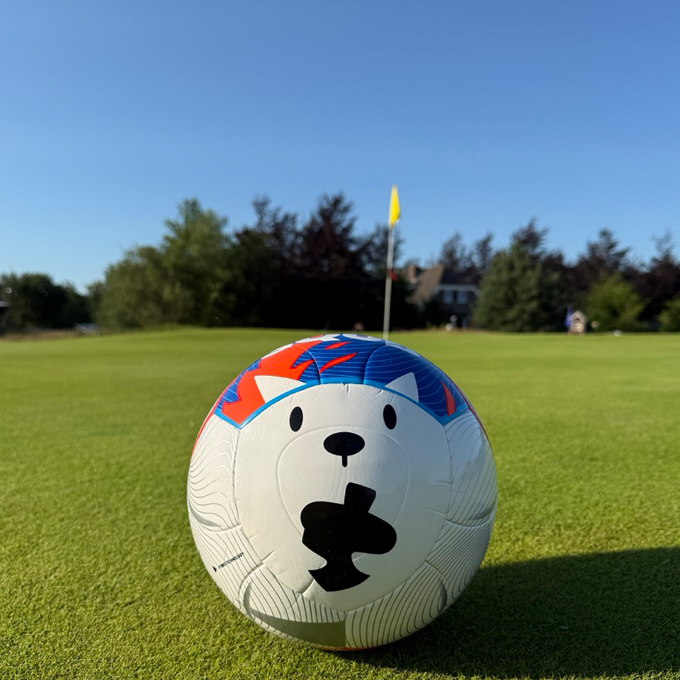 SQUB V1 Footgolf Ball